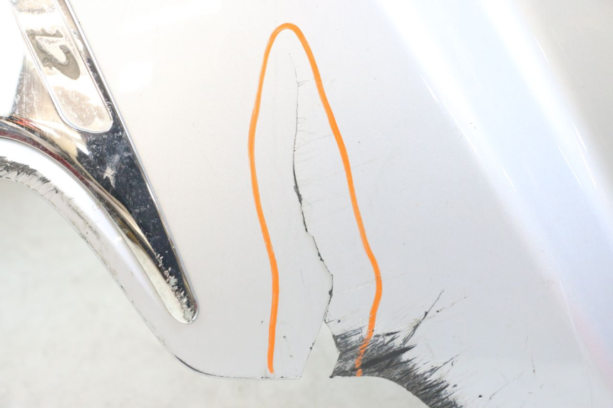 photo de FRENTE. PIAGGIO X8 125 (2004 - 2007) - Enfoque en la estructura