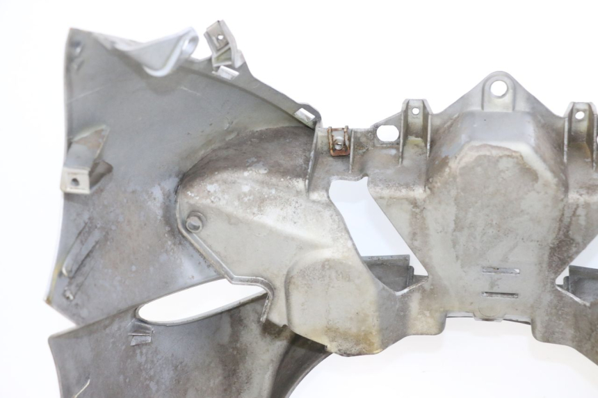 photo de FRENTE. PIAGGIO X9 125 (2000 - 2003) - Detalles de los puntos de fijación