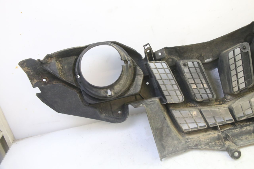 photo de CARENADO FRONTAL YAMAHA YFM GRIZZLY 550 (2008 - 2015) - Detalles de los puntos de fijación