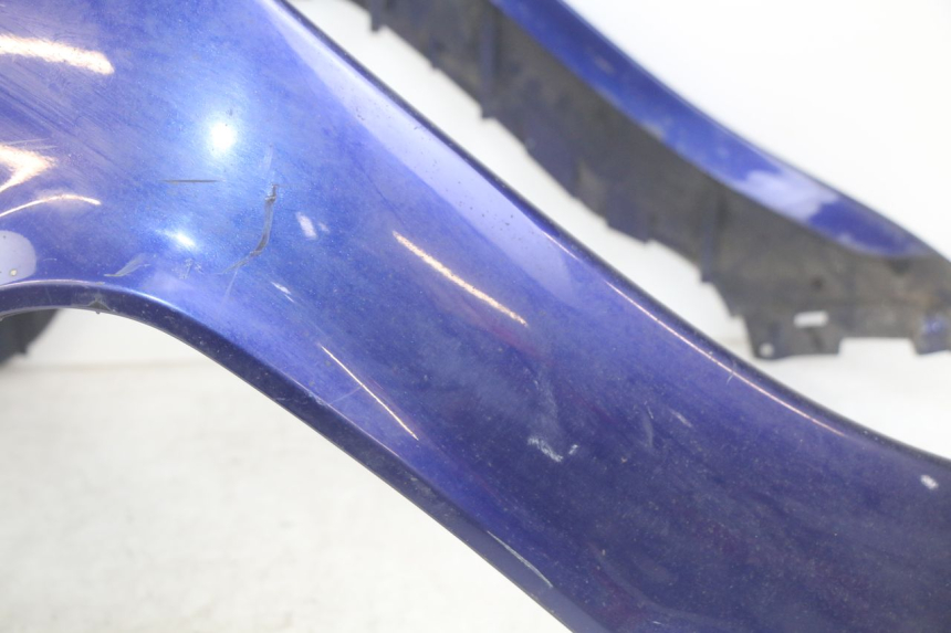 photo de FRENTE. YAMAHA YP MAJESTY 400 (2004 - 2008) - Detalles de los puntos de fijación