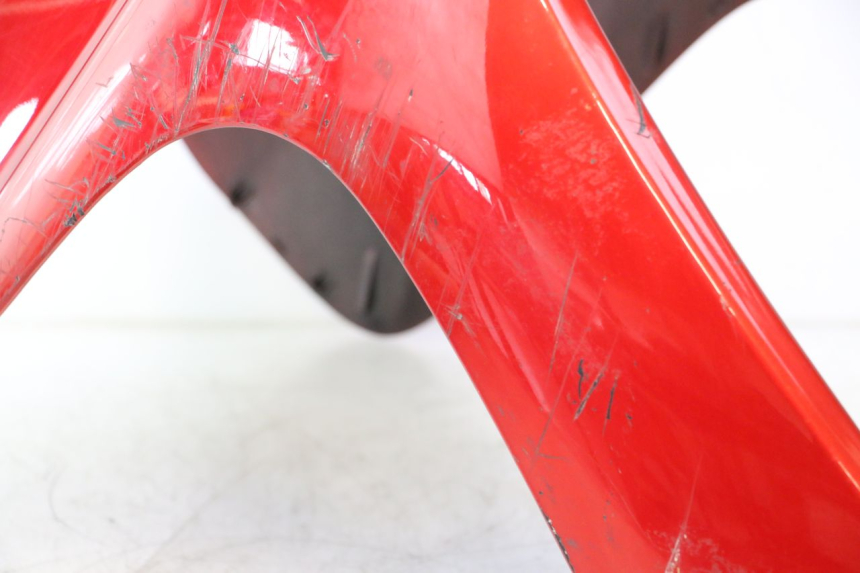photo de CARENADO FRONTAL YAMAHA YP MAJESTY 125 (1998 - 2001) - Enfoque en la estructura