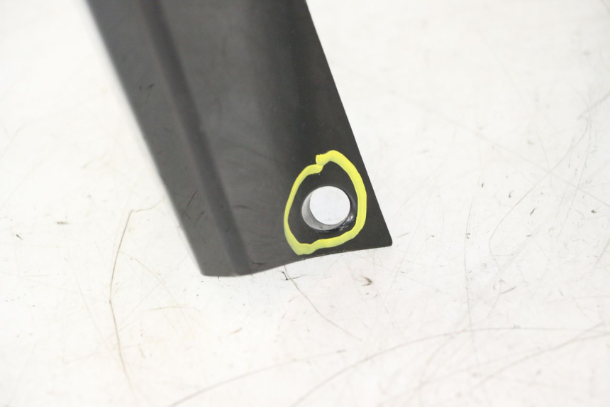 photo de CARENADO FRONTAL YAMAHA YP MAJESTY 125 (2007 - 2010) - Ángulo de visión alternativo