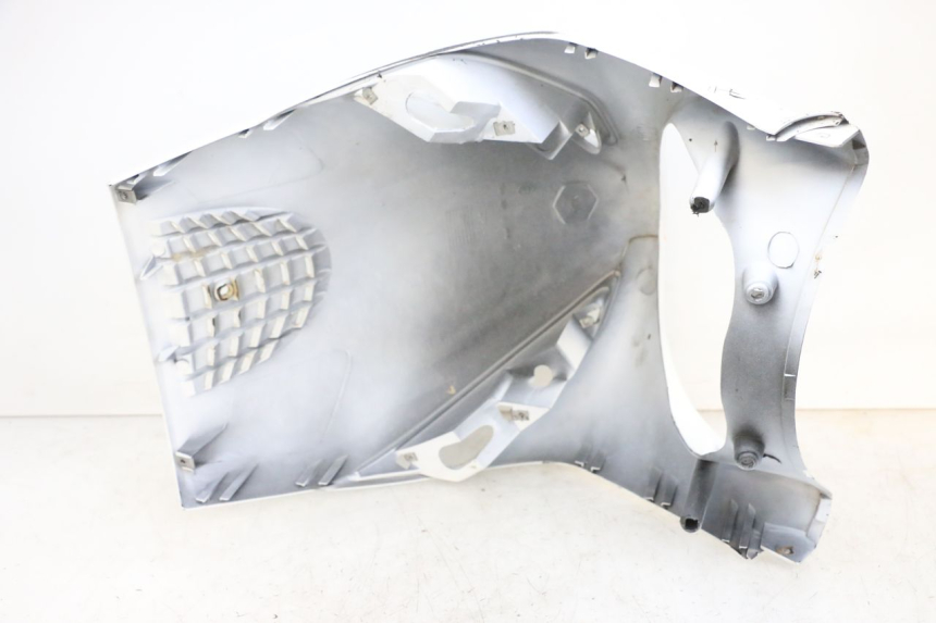 photo de FRENTE. PIAGGIO ZIP 4T 50 (2018 - 2020) - Detalles de los puntos de fijación