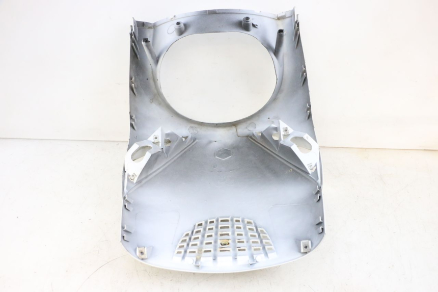 photo de FRENTE. PIAGGIO ZIP 4T 50 (2018 - 2020) - Estado de la superficie y material