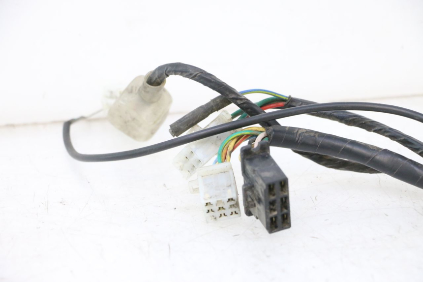 photo de CABLEADO KYMCO AGILITY 4T 10" 50 (2005 - 2018) - Detalles de los puntos de fijación