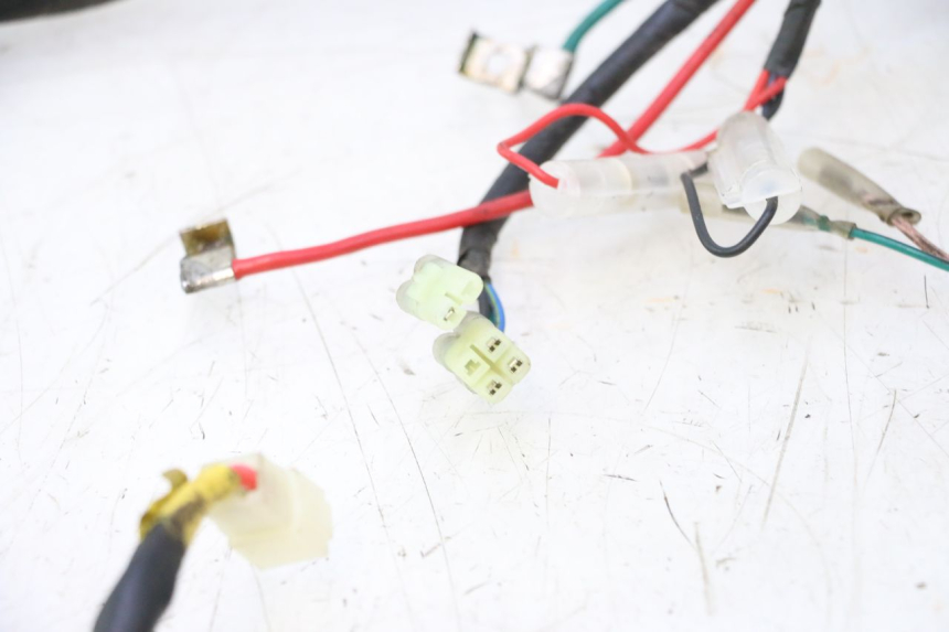 photo de CABLEADO KYMCO AGILITY PREMIUM 50 (2007 - 2010) - Primer plano técnico