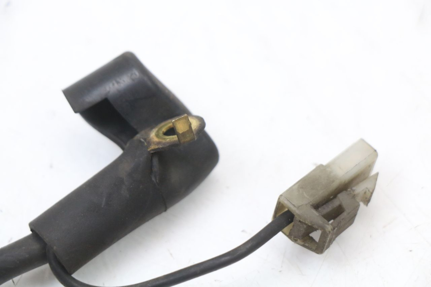 photo de CABLEADO DE LA BATERíA SUZUKI BURGMAN 125 (2007 - 2014) - Primer plano técnico