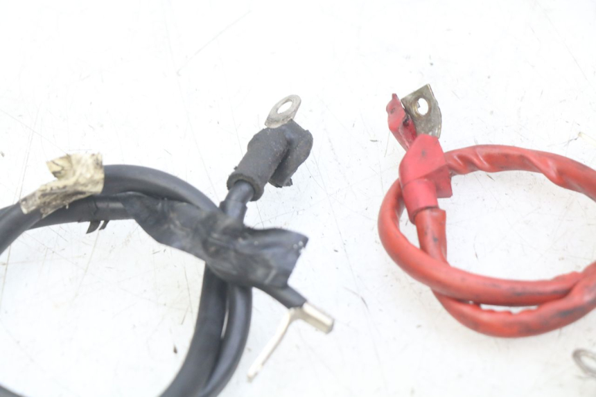 photo de CABLEADO DE LA BATERíA HONDA FES PANTHEON 125 (2003 - 2007) - Zoom estado de uso
