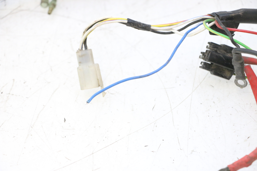 photo de CABLEADO MBK BOOSTER SPIRIT 50 (2004 - 2017) - Primer plano de alta resolución
