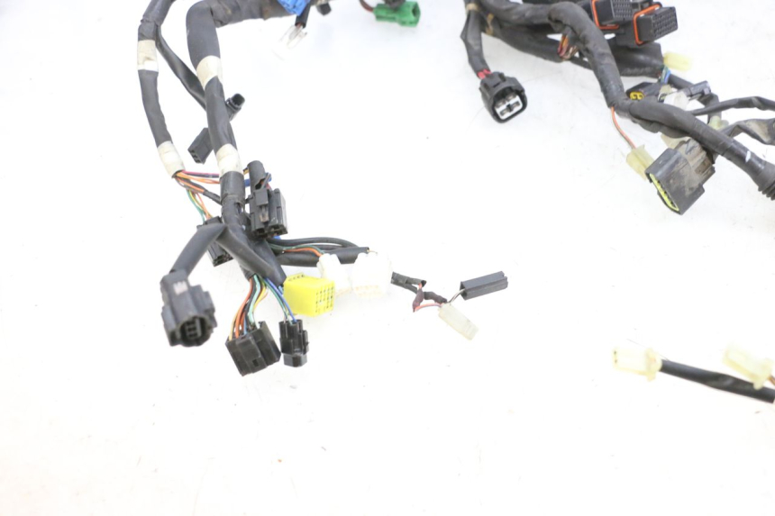 photo de CABLEADO SUZUKI BURGMAN 650 (2013 - 2020) - Primer plano técnico