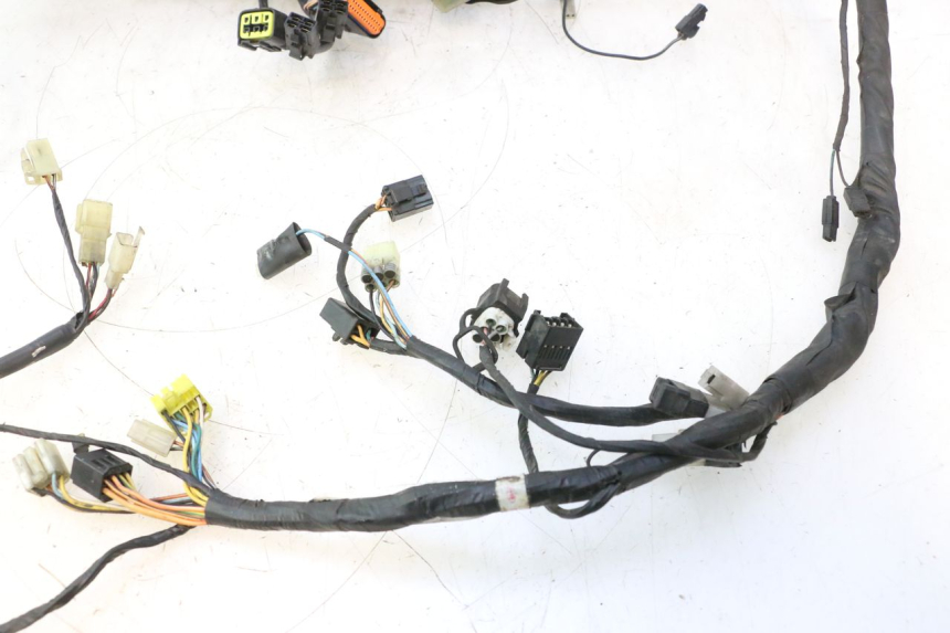 photo de CABLEADO SUZUKI BURGMAN 125 (2007 - 2014) - Zoom sobre los componentes