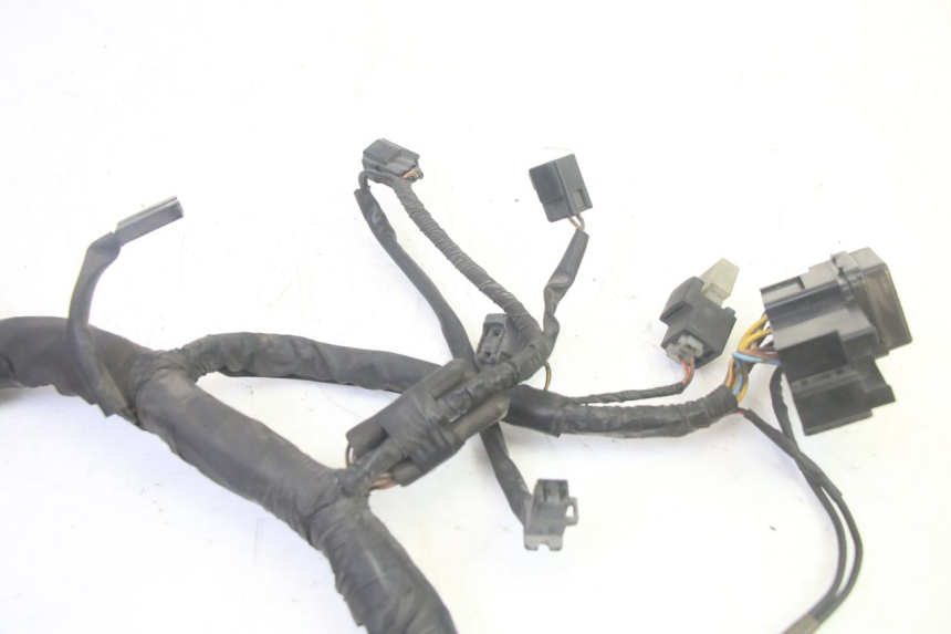 photo de CABLEADO SUZUKI BURGMAN EXECUTIVE ABS 650 (2006 - 2012) - Primer plano técnico