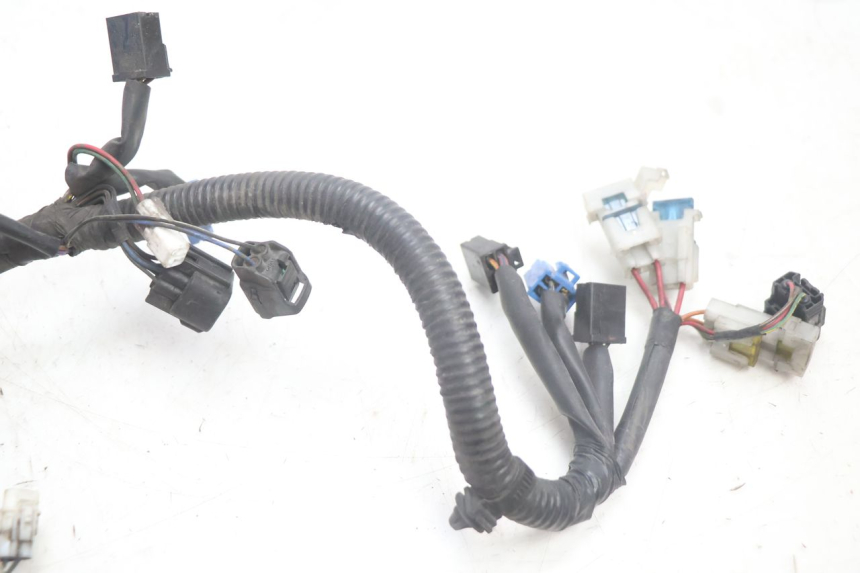 photo de CABLEADO SUZUKI BURGMAN EXECUTIVE ABS 650 (2006 - 2012) - Detalles de los puntos de fijación
