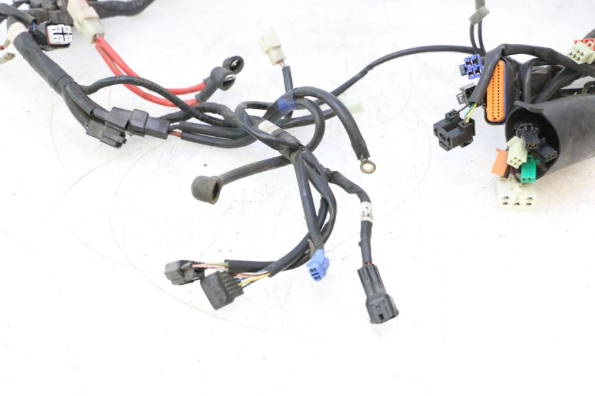 photo de CABLEADO YAMAHA BW'S BWS 125 (2010 - 2013) - Zoom sobre los componentes