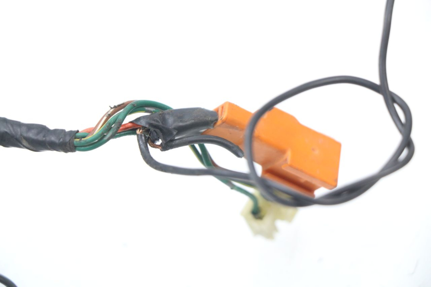photo de CABLEADO HONDA CBR 929 RR FIREBLADE 900 (2000 - 2001) - Zoom sobre los componentes