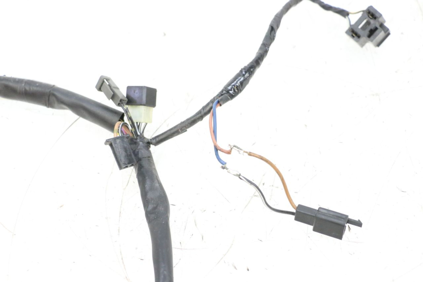 photo de VELOCIMETRO CABLEADO SUZUKI GSXR GSX-R 1000 (2003 - 2004) - Primer plano técnico