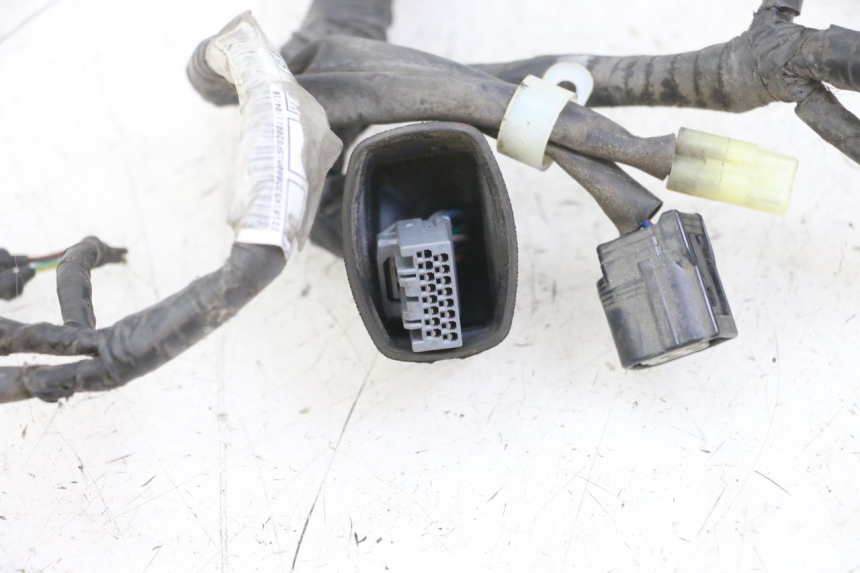 photo de VELOCIMETRO CABLEADO HONDA SH i 300 (2015 - 2020) - Primer plano técnico