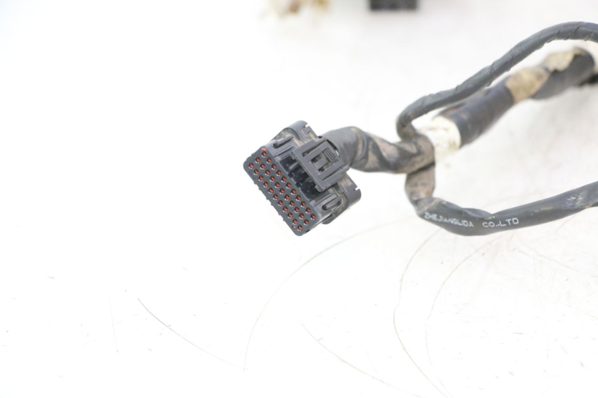 photo de CABLEADO HONDA CRF CR-F 125 (2020 - 2021) - Zoom sobre los componentes