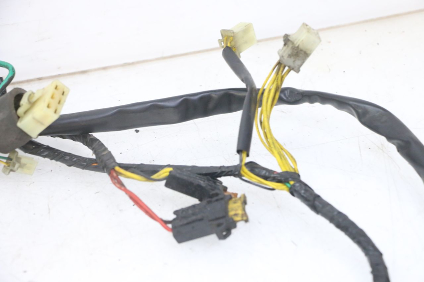 photo de CABLEADO PEUGEOT ELYSEO 125 (1999 - 2004) - Enfoque en la estructura
