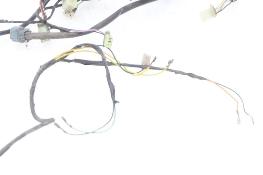 photo de CABLEADO PEUGEOT ELYSTAR 50 (2002 - 2014) - Detalles de los puntos de fijación