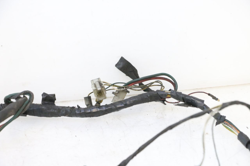 photo de CABLEADO PEUGEOT ELYSTAR 50 (2002 - 2014) - Primer plano de alta resolución