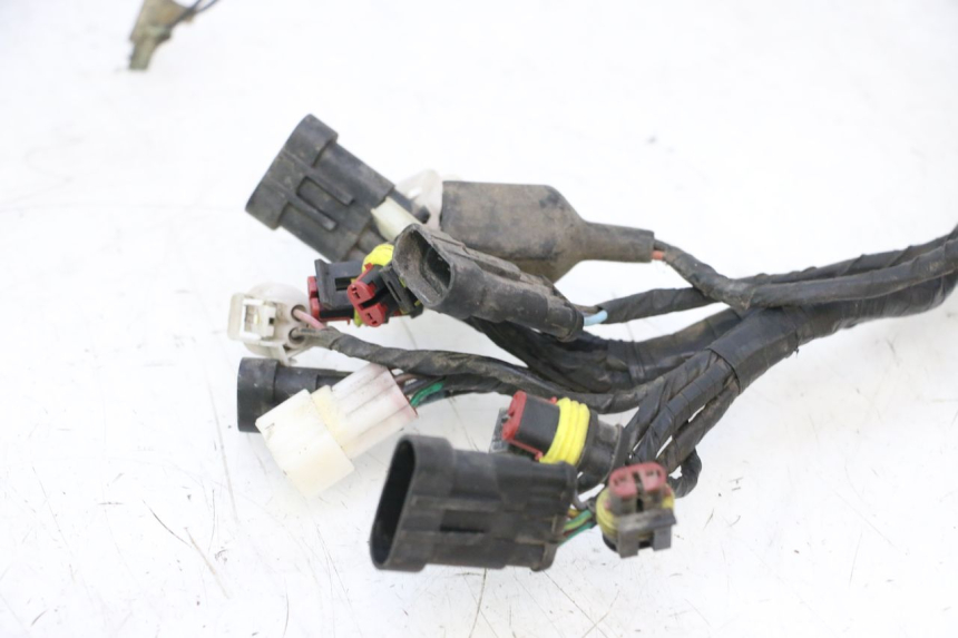 photo de CABLEADO KEEWAY F-ACT NAKED 50 (2009 - 2014) - Estado de la superficie y material