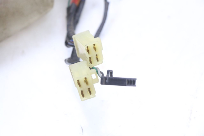 photo de CABLEADO HONDA FES PANTHEON 2T 125 (1998 - 2002) - Primer plano técnico