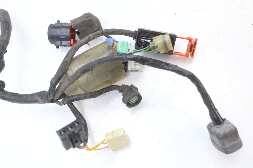 photo de CABLEADO HONDA FES S-WING SWING ABS 125 (2007 - 2015) - Primer plano de alta resolución