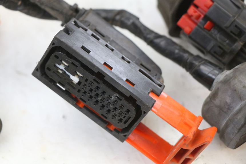 photo de CABLEADO HONDA FES S-WING SWING ABS 125 (2007 - 2015) - Zoom calidad de ocasión