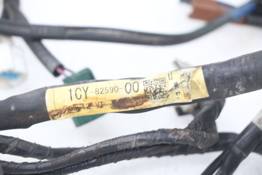 photo de CABLEADO YAMAHA FJR ABS 1300 (2006 - 2012) - Detalles de los puntos de fijación