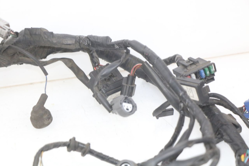 photo de CABLEADO HONDA FJS SILVERWING SILVER WING 400 (2009 - 2016) - Primer plano de alta resolución