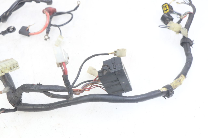 photo de CABLEADO YAMAHA FZS FAZER 600 (1998 - 2001) - Primer plano técnico
