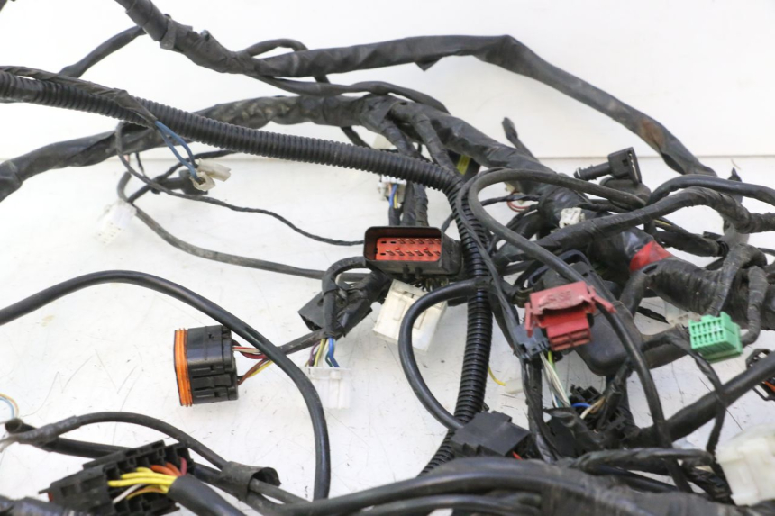 photo de CABLEADO GILERA GP 800 (2007 - 2013) - Enfoque en la estructura