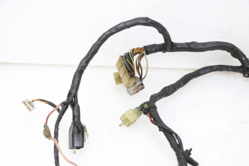 photo de CABLEADO KAWASAKI GPZ RX 1000 (1986 - 1988) - Primer plano de alta resolución