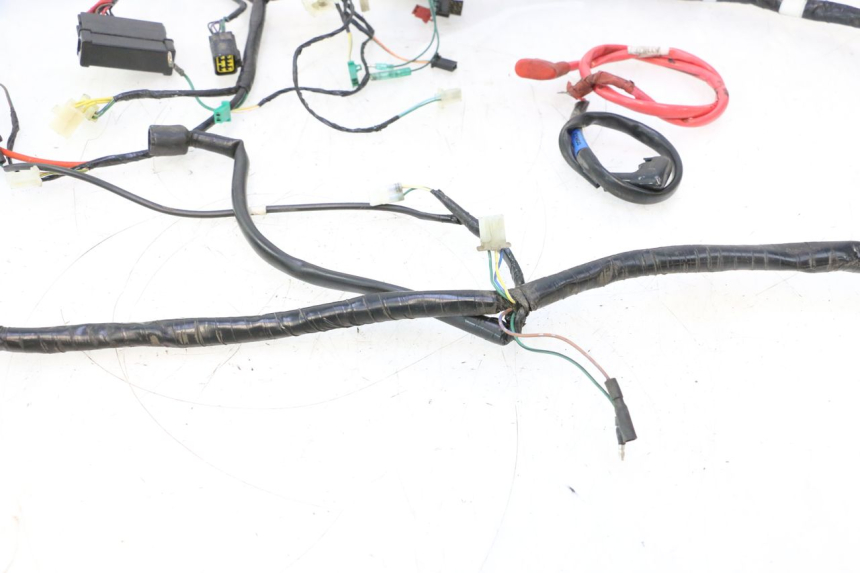 photo de CABLEADO KYMCO GRAND DINK 125 (2008 - 2014) - Primer plano técnico