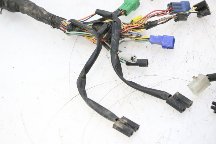 photo de CABLEADO SUZUKI GSF N BANDIT 1200 (2001 - 2005) - Zoom sobre los componentes