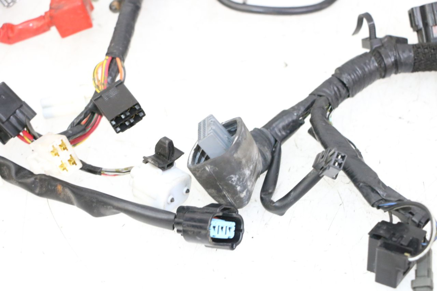 photo de CABLEADO SUZUKI GSR 750 (2011 - 2017) - Estado de la superficie y material