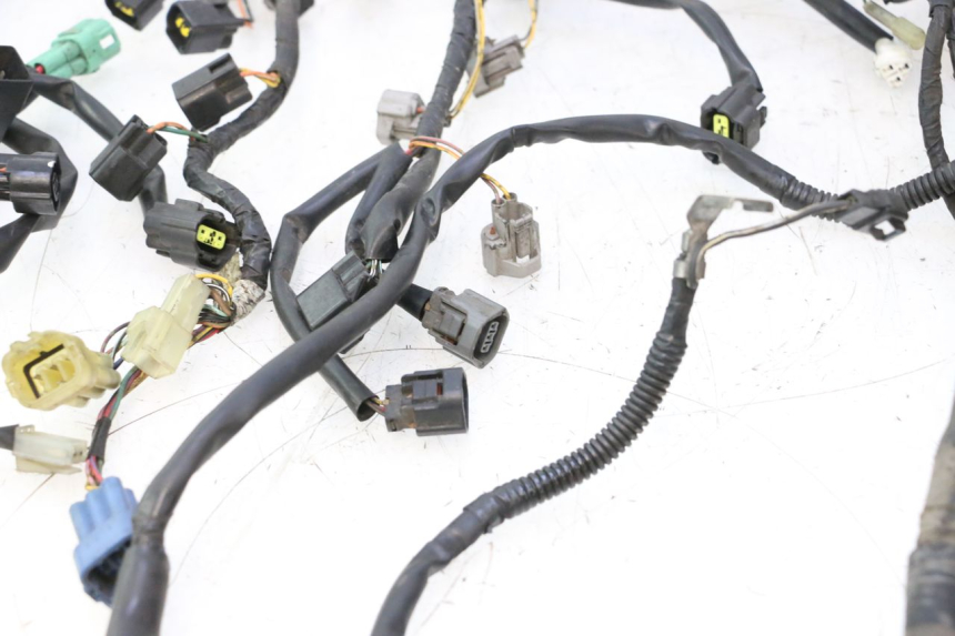 photo de CABLEADO SUZUKI GSR 600 (2005 - 2012) - Características distintivas