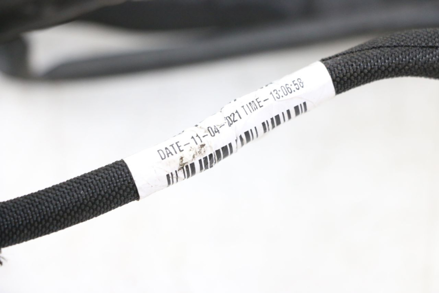 photo de CABLEADO HUSQVARNA SVARTPILEN 401 (2018 - 2023) - Otra perspectiva