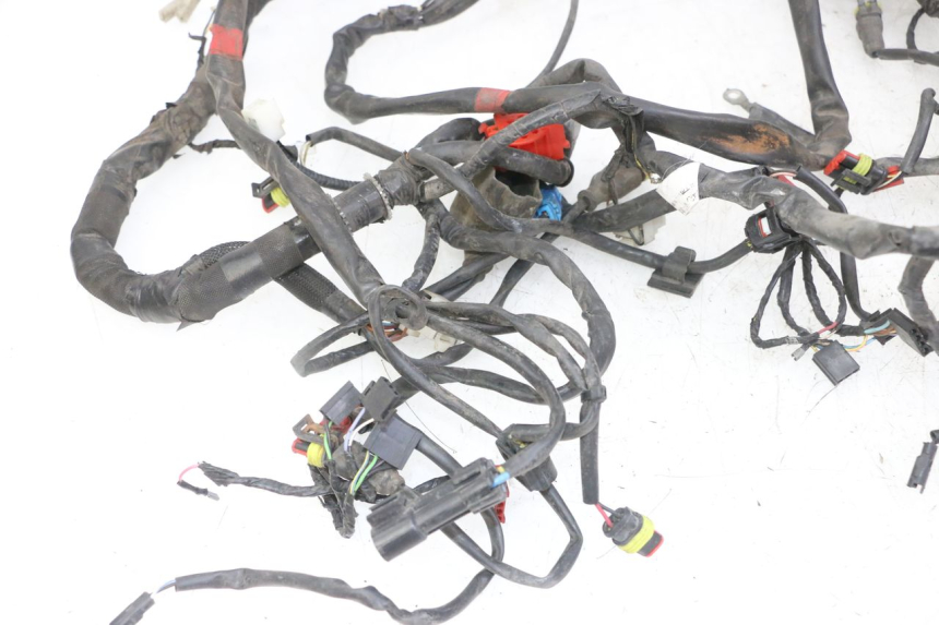 photo de CABLEADO PIAGGIO IE MP3 YOURBAN 300 (2011 - 2016) - Enfoque en la estructura