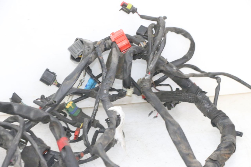 photo de CABLEADO PIAGGIO IE MP3 YOURBAN 300 (2011 - 2016) - Primer plano técnico