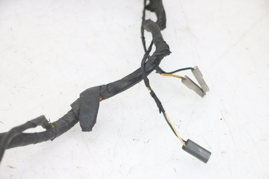 photo de CABLEADO PEUGEOT JET FORCE CARBU 50 (2003 - 2016) - Detalles de los puntos de fijación