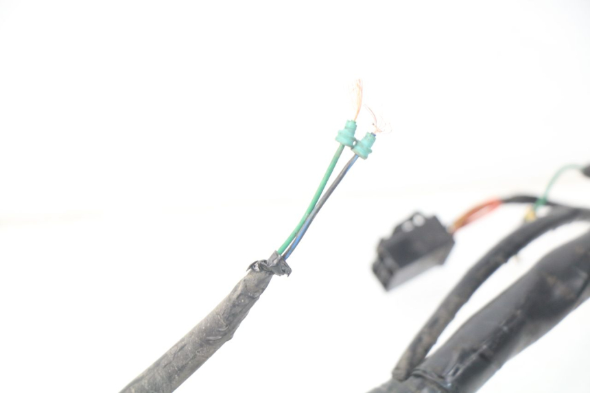 photo de CABLEADO SYM JOYMAX 250 (2013 - 2017) - Detalles de los puntos de fijación