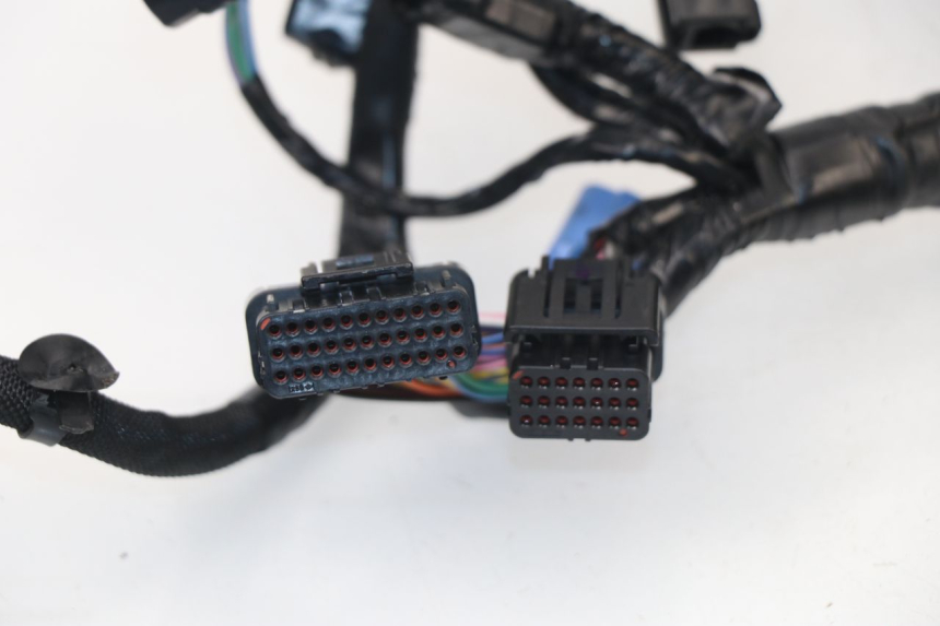 photo de CABLEADO KAWASAKI Z800 Z ABS 800 (2013 - 2017) - Primer plano técnico