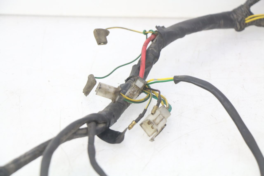 photo de CABLEADO PEUGEOT KISBEE 4T 50 (2010 - 2017) - Detalles de los puntos de fijación