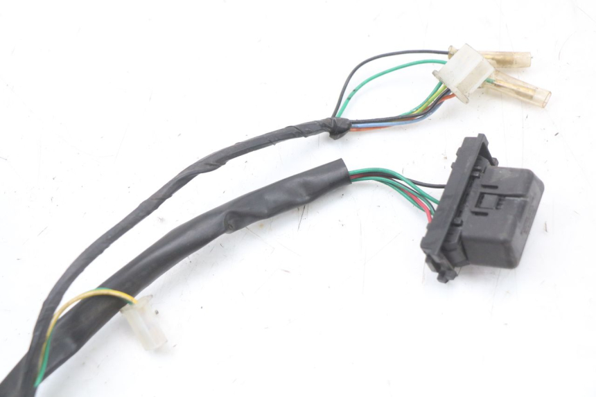 photo de CABLEADO PEUGEOT KISBEE 4T 50 (2018 - 2022) - Detalles de los puntos de fijación