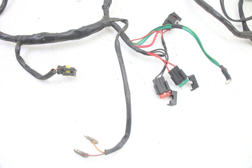 photo de CABLEADO PEUGEOT KISBEE 4T 50 (2018 - 2022) - Detalles de los puntos de fijación