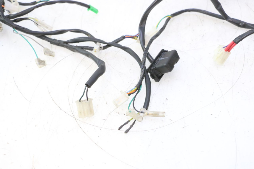 photo de CABLEADO PEUGEOT KISBEE 4T 50 (2023 - 2026) - Zoom sobre los componentes