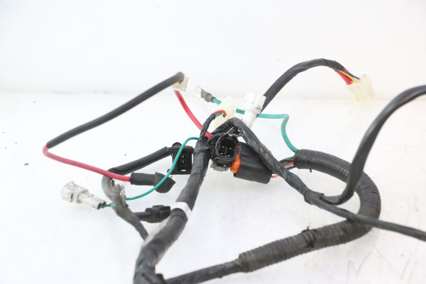 photo de CABLEADO PEUGEOT KISBEE 4T 50 (2023 - 2026) - Detalles de los puntos de fijación