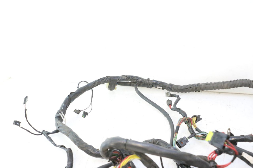 photo de CABLEADO PIAGGIO LIBERTY IGET 4T 50 (2021 - 2025) - Detalles de los puntos de fijación